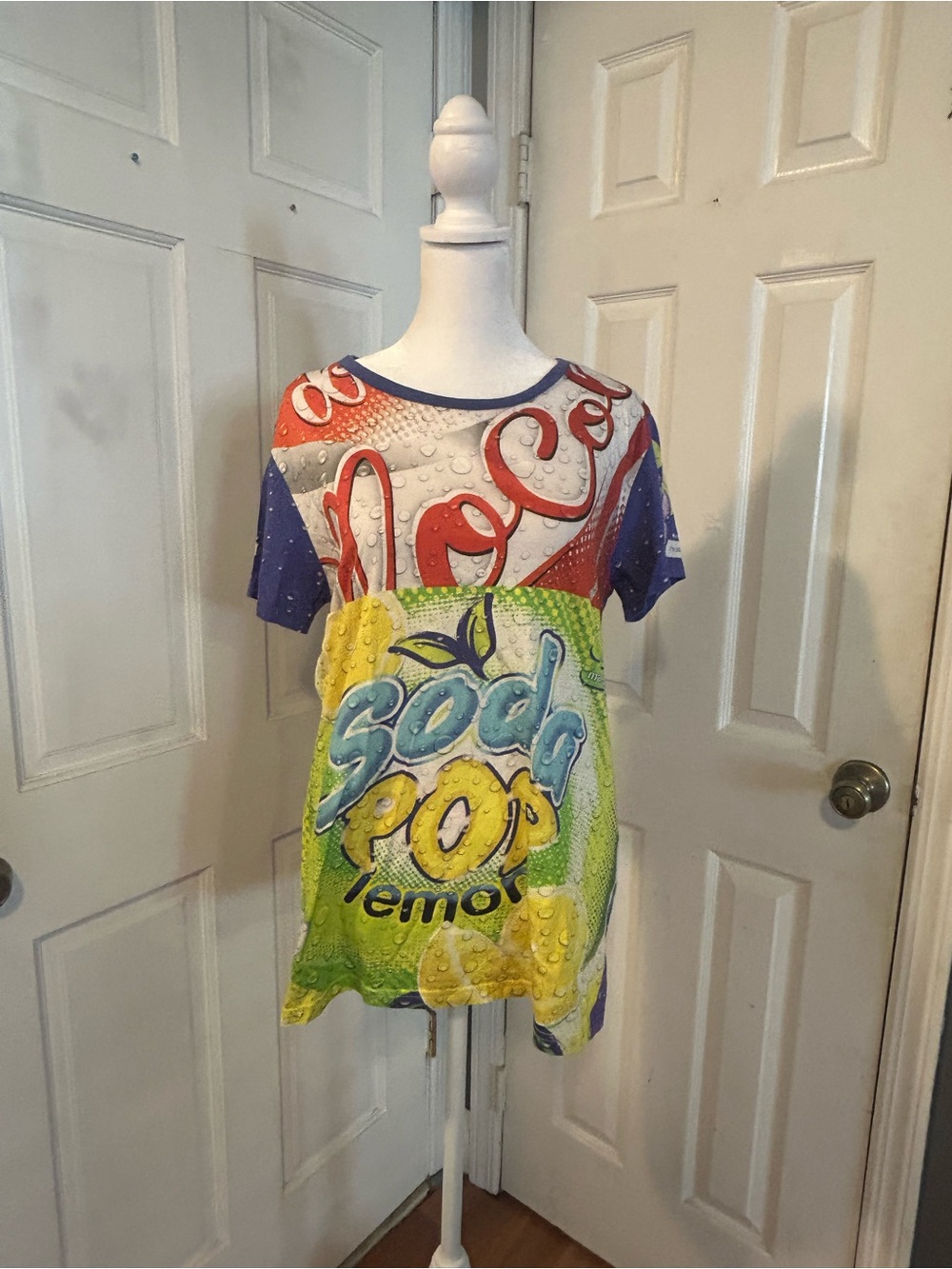 Moschino Couture RARE 2015 Jeremy Scott Soda Pop Graphic Crew Neck T-Shirt